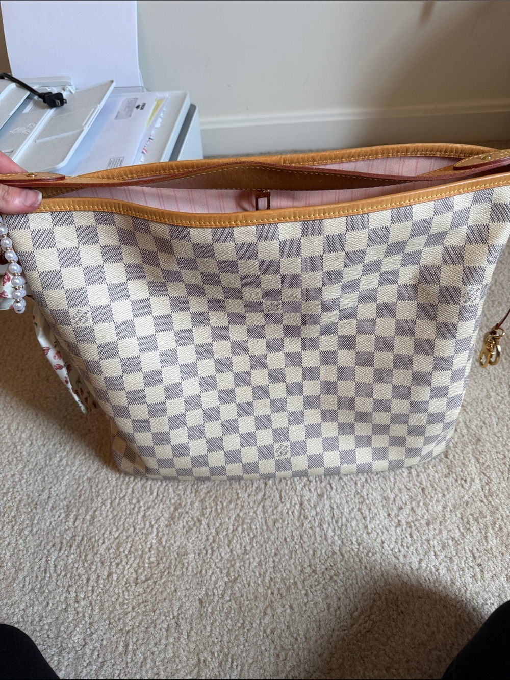 Louis Vuitton Damier Azur Canvas Shoulder Bag in White and Blue - Picture 7 of 9